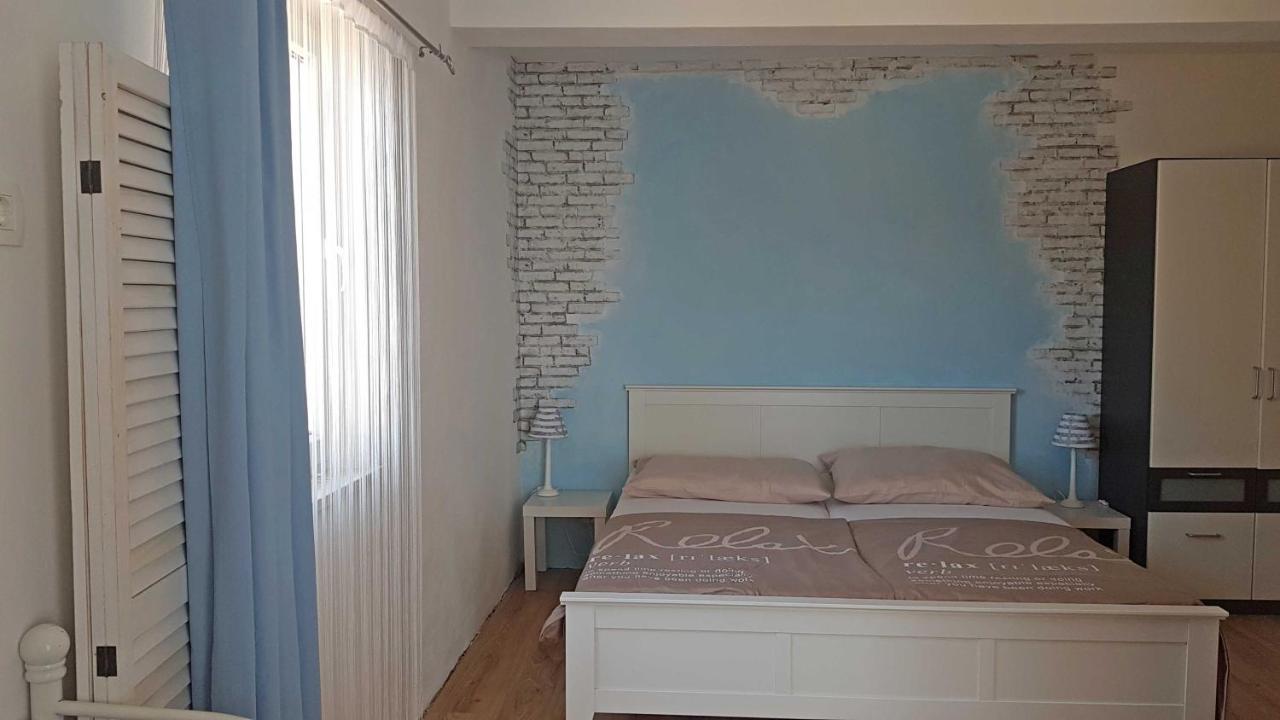 Hamo Apartments & Soba Lumbarda Eksteriør bilde